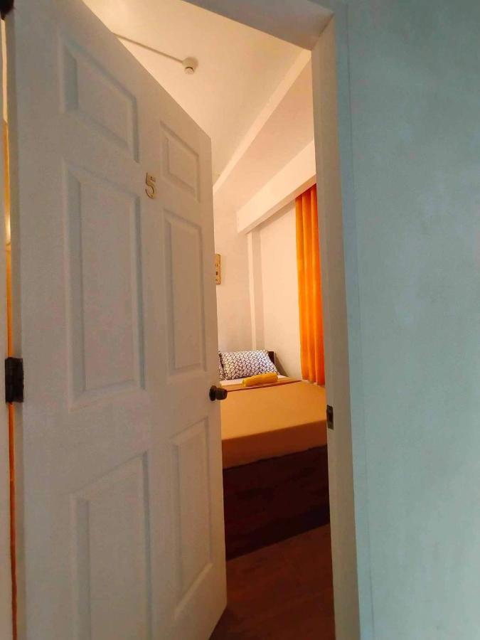 Frachette'S Bed & Breakfast Puerto Princesa Buitenkant foto
